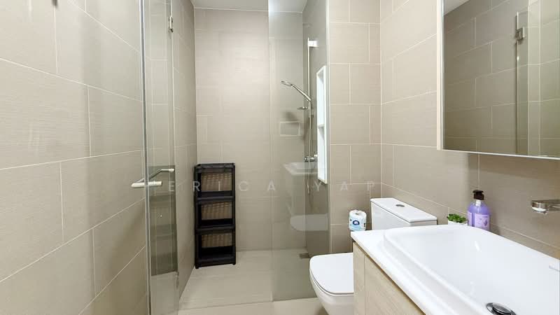 The Crest, 101 Prince Charles Crescent, Room Rental, 100 sqft, Condominium For Rent, by Erica Yap, 500221799 - Bathroom - PropertyGuru.com.sg