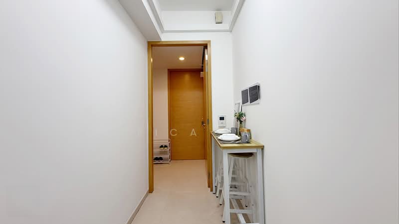 The Crest, 101 Prince Charles Crescent, Room Rental, 100 sqft, Condominium For Rent, by Erica Yap, 500221799 - Entrance - PropertyGuru.com.sg
