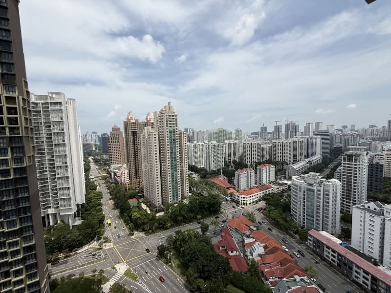 Irwell Hill Residences, 2 Irwell Hill, Orchard / River Valley, 2 Bedrooms, 657 sqft, Condominium For Sale, by Nora Lam, 500221815 - View from balcony - PropertyGuru.com.sg