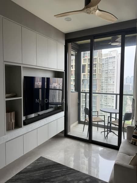 Irwell Hill Residences, 2 Irwell Hill, Orchard / River Valley, 2 Bedrooms, 657 sqft, Condominium For Sale, by Nora Lam, 500221815 - Living Room - PropertyGuru.com.sg