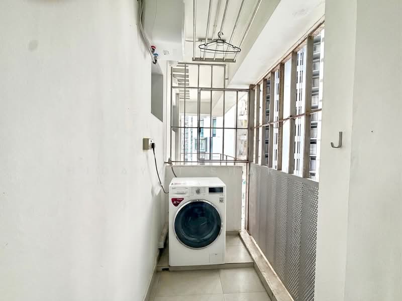 Pinnacle @ Duxton, 1E Cantonment Road, 3 Bedrooms, 1,152 sqft, HDB Flat For Sale, by Hidayat Shariff, 500221818 - Balcony - PropertyGuru.com.sg