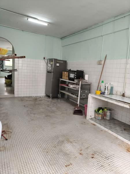 365 Clementi Avenue 2, 365 Clementi Avenue 2, Buona Vista / West Coast / Clementi New Town, 3 Bedrooms, 871 sqft, HDB Flat For Sale, by Gwen Woo, 500221828 - Kitchen - PropertyGuru.com.sg
