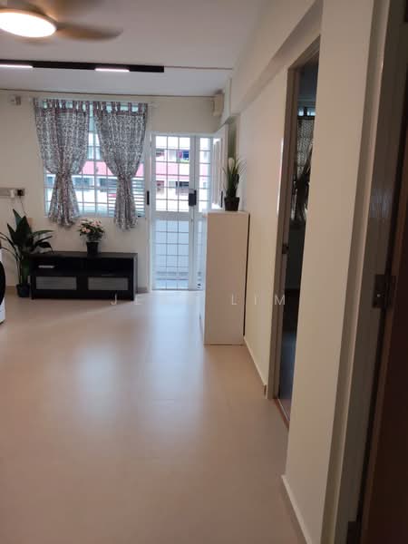 163 Stirling Road, 163 Stirling Road, Room Rental, 160 sqft, HDB Flat For Rent, by Jean Lim, 500221842 - Living Room - PropertyGuru.com.sg