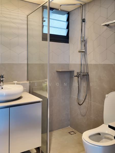 96 Dawson Road, 96 Dawson Road, 2 Bedrooms, 678 sqft, HDB Flat For Sale, by Chervon Lee, 500221846 - Bathroom - PropertyGuru.com.sg