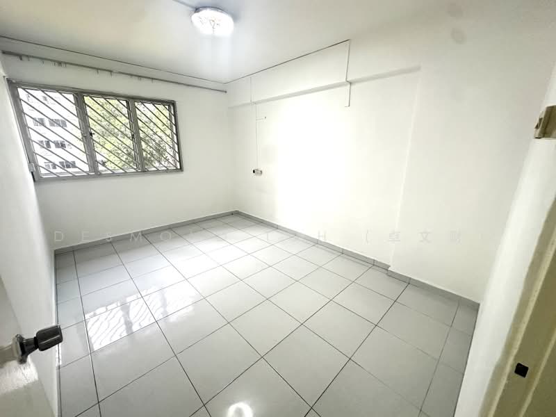 428 Bedok North Road, 428 Bedok North Road, 3 Bedrooms, 990 sqft, HDB Flat For Sale, by Desmond Toh (卓文财), 500221850 - Interior - PropertyGuru.com.sg