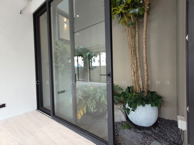 Hillcrest road, HIllcrest Road, Tanglin / Holland / Bukit Timah, 5 Bedrooms, 6,700 sqft, Semi-Detached House For Sale, by Lucas Hoh Jin Heng, 500221871 - Exterior - PropertyGuru.com.sg