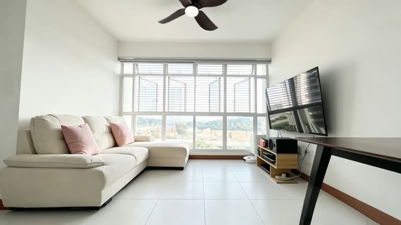 80B Telok Blangah Street 31, 80B Telok Blangah Street 31, 2 Bedrooms, 721 sqft, HDB Flat For Sale, by Lincoln Teo, 500221878 - Living Room - PropertyGuru.com.sg