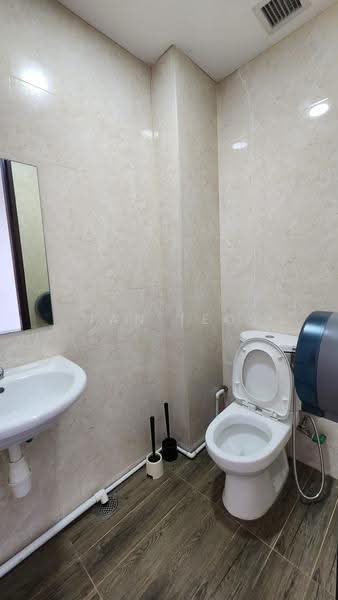 2ConnectT@TS, 2 Pereira Road, Macpherson / Potong Pasir, 655 sqft, Light Industrial (B1) For Rent, by Ian Teo, 500221882 - Bathroom - CommercialGuru.com.sg