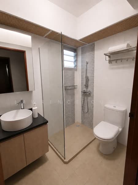 165B Yung Kuang Court, 165B Yung Kuang Road, 3 Bedrooms, 1,001 sqft, HDB Flat For Sale, by Lawrence Quek, 500221904 - Bathroom - PropertyGuru.com.sg