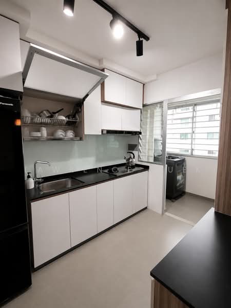 165B Yung Kuang Court, 165B Yung Kuang Road, 3 Bedrooms, 1,001 sqft, HDB Flat For Sale, by Lawrence Quek, 500221904 - Kitchen - PropertyGuru.com.sg