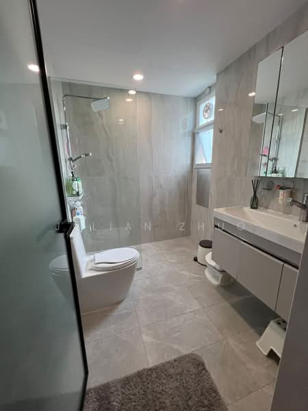 The Tropica, 51 Tampines Avenue 1, 3 Bedrooms, 1,238 sqft, Condominium For Sale, by Julian Zhuo, 500221908 - Bathroom - PropertyGuru.com.sg