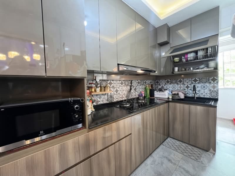 424D Yishun Avenue 11, 424D Yishun Avenue 11, 3 Bedrooms, 92 sqft, HDB Flat For Sale, by Noor Deen, 500221918 - Kitchen - PropertyGuru.com.sg