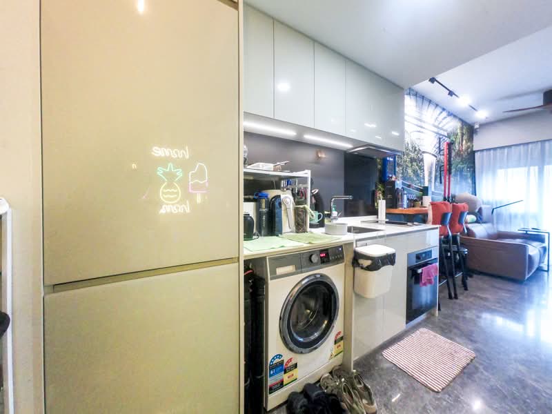 Margaret Ville, 20 Margaret Drive, 1 Bedroom, 463 sqft, Apartment For Sale, by Esmond Teo, 500221920 - Kitchen - PropertyGuru.com.sg