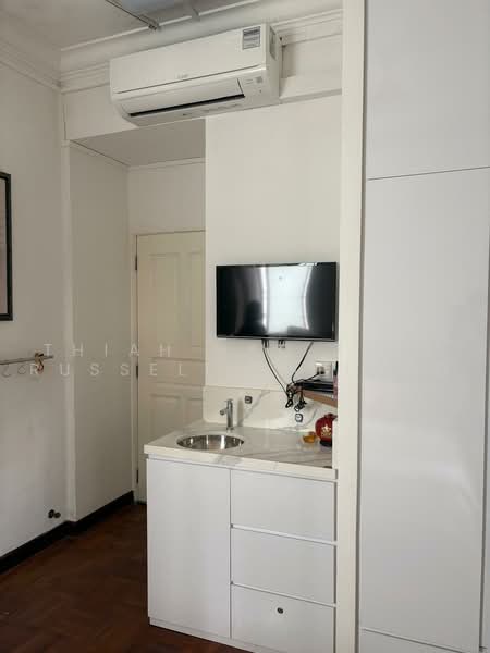 Kim Sia Court, 1 Jalan Jintan, Room Rental, 300 sqft, Apartment For Rent, by Thiah Hao Ting Russell Baligod, 500221927 - Kitchen - PropertyGuru.com.sg