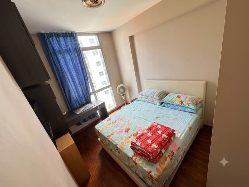 The Lakeshore, 33 Jurong West Street 41, 3 Bedrooms, 926 sqft, Condominium For Sale, by Ben Lim, 500221931 - Bedroom - PropertyGuru.com.sg