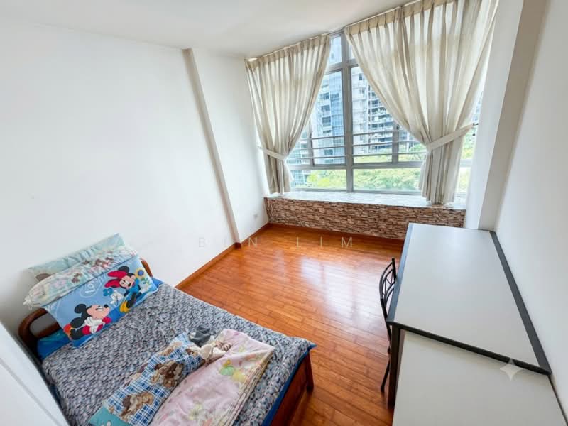 The Lakeshore, 33 Jurong West Street 41, 3 Bedrooms, 926 sqft, Condominium For Sale, by Ben Lim, 500221931 - Bedroom - PropertyGuru.com.sg