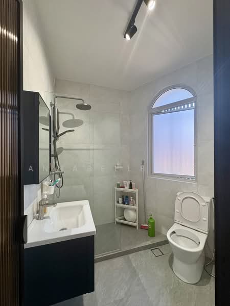 Katong Newly Renovated Corner Terrace in RCR D15!, , 5 Bedrooms, 4,200 sqft, Corner Terrace For Sale, by Annabelle Tee, 500221933 - Bathroom - PropertyGuru.com.sg