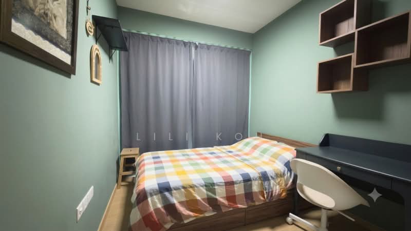 Treasure at Tampines, 25 Tampines Lane, 4 Bedrooms, 1,324 sqft, Condominium For Sale, by LiLi Koh, 500221934 - Bedroom - PropertyGuru.com.sg