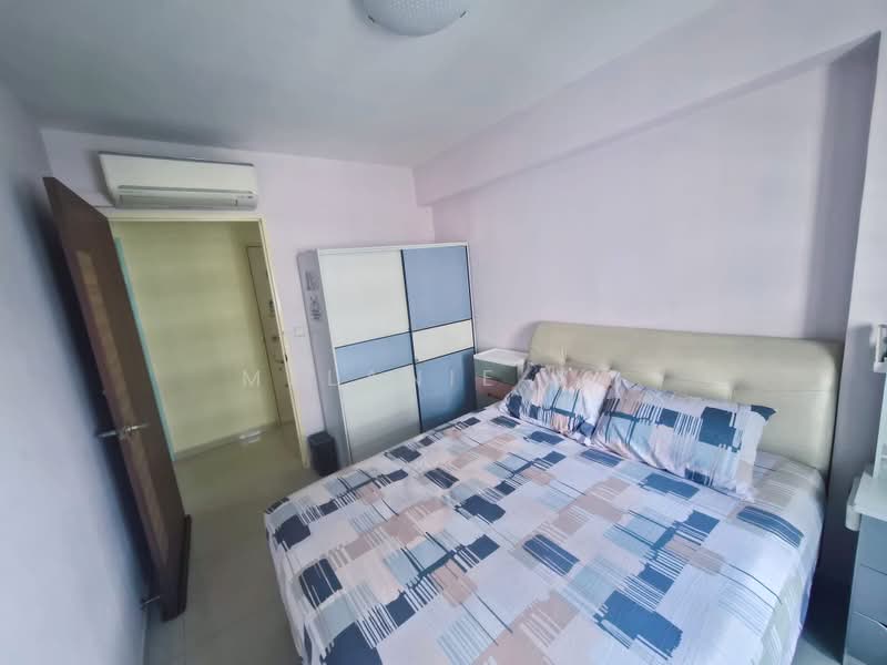 196A Boon Lay Fields, 196A Boon Lay Drive, Room Rental, 107 sqft, HDB Flat For Rent, by Melanie Aw, 500221945 - Bedroom - PropertyGuru.com.sg