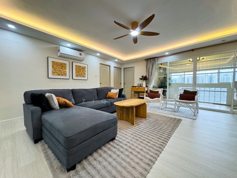 467A Admiralty Drive, 467A Admiralty Drive, 4 Bedrooms, 1,475 sqft, HDB Flat For Sale, by Haziq Irwan, 500221953 - Living Room - PropertyGuru.com.sg