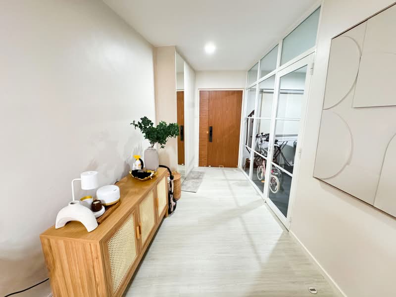 467A Admiralty Drive, 467A Admiralty Drive, 4 Bedrooms, 1,475 sqft, HDB Flat For Sale, by Haziq Irwan, 500221953 - Entrance - PropertyGuru.com.sg