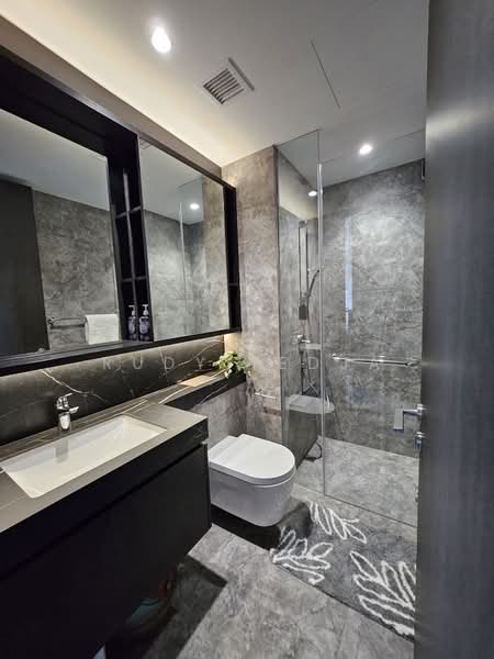 Hyll on Holland, 97 Holland Road, 2 Bedrooms, 721 sqft, Condominium For Sale, by Rudy Tedja, 500221954 - Bathroom - PropertyGuru.com.sg