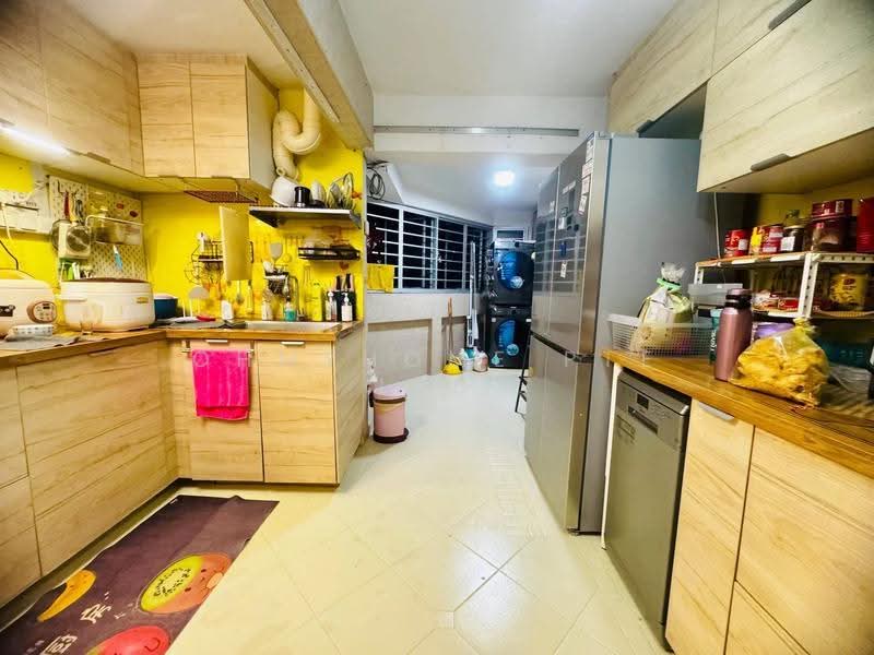 206 Boon Lay Drive, 206 Boon Lay Drive, Boon Lay / Jurong / Tuas, 3 Bedrooms, 1,291 sqft, HDB Flat For Sale, by TAN POH KHIT, BILLY SUPHAKHIT, 500221957 - Kitchen - PropertyGuru.com.sg
