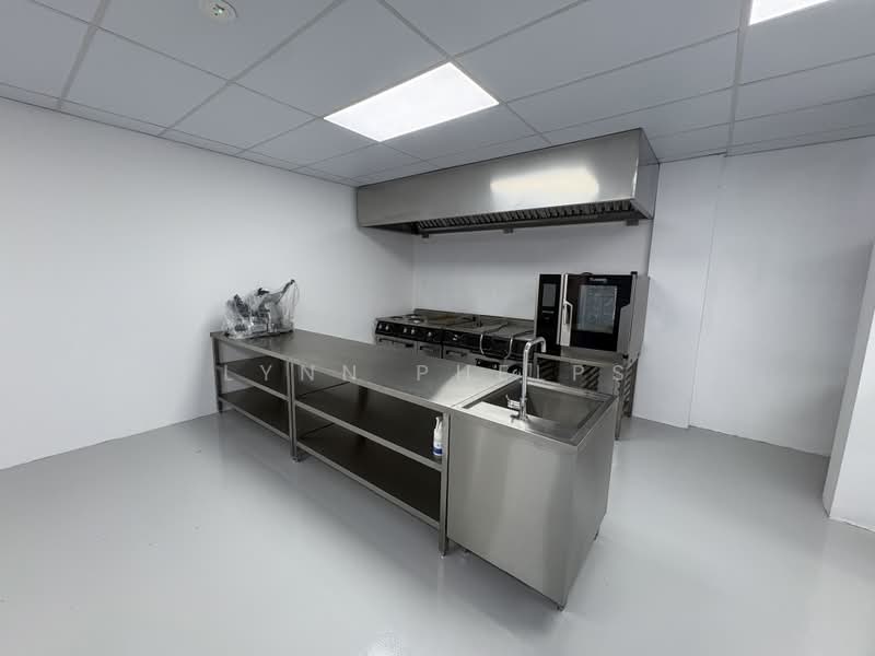 Gourmet Xchange, 1 Kallang Way 5, 3,509 sqft, Factory / Workshop (B2) For Sale, by Lynn Phelps, 500221963 - Kitchen - CommercialGuru.com.sg