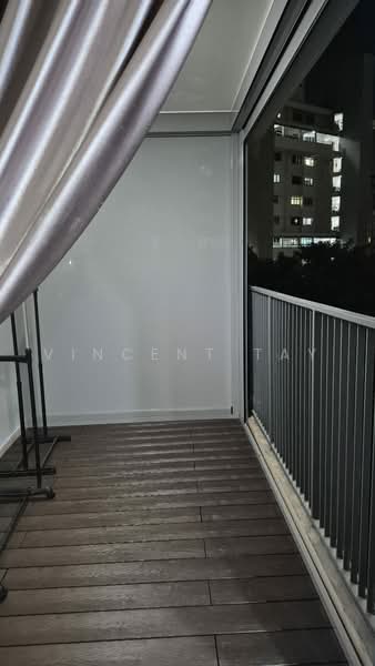 311A Clementi Avenue 4, 311A Clementi Avenue 4, Room Rental, 120 sqft, HDB Flat For Rent, by Vincent Tay, 500221965 - Balcony - PropertyGuru.com.sg