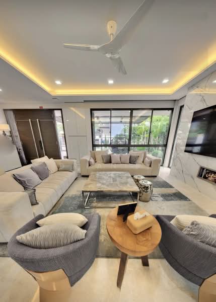 Seletar Hill Estate, Kasai Road, 7 Bedrooms, 8,078 sqft, Detached House For Sale, by Adrian Lim, 500221978 - Living Room - PropertyGuru.com.sg