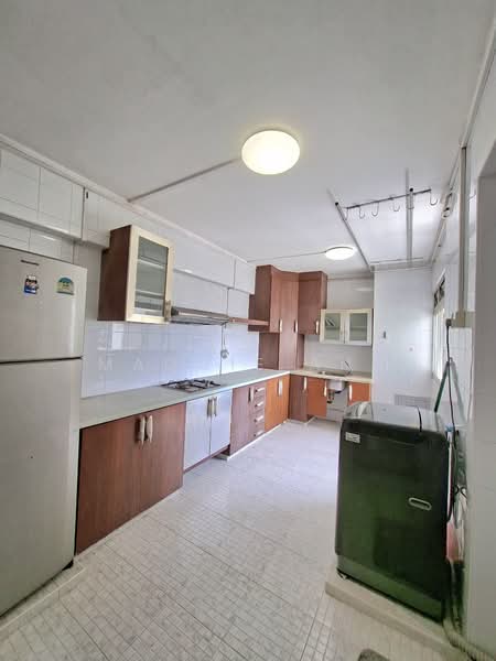 114 Lengkong Tiga, 114 Lengkong Tiga, 3 Bedrooms, 1,119 sqft, HDB Flat For Sale, by Maggie Ang, 500221982 - Kitchen - PropertyGuru.com.sg
