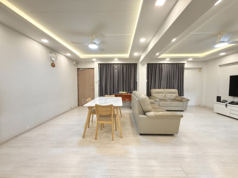484 Pasir Ris Drive 4, 484 Pasir Ris Drive 4, 3 Bedrooms, 1,119 sqft, HDB Flat For Sale, by Andreas Tan, 500222001 - Living Room - PropertyGuru.com.sg