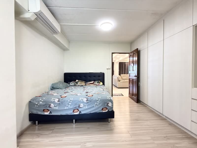 484 Pasir Ris Drive 4, 484 Pasir Ris Drive 4, 3 Bedrooms, 1,119 sqft, HDB Flat For Sale, by Andreas Tan, 500222001 - Bedroom - PropertyGuru.com.sg
