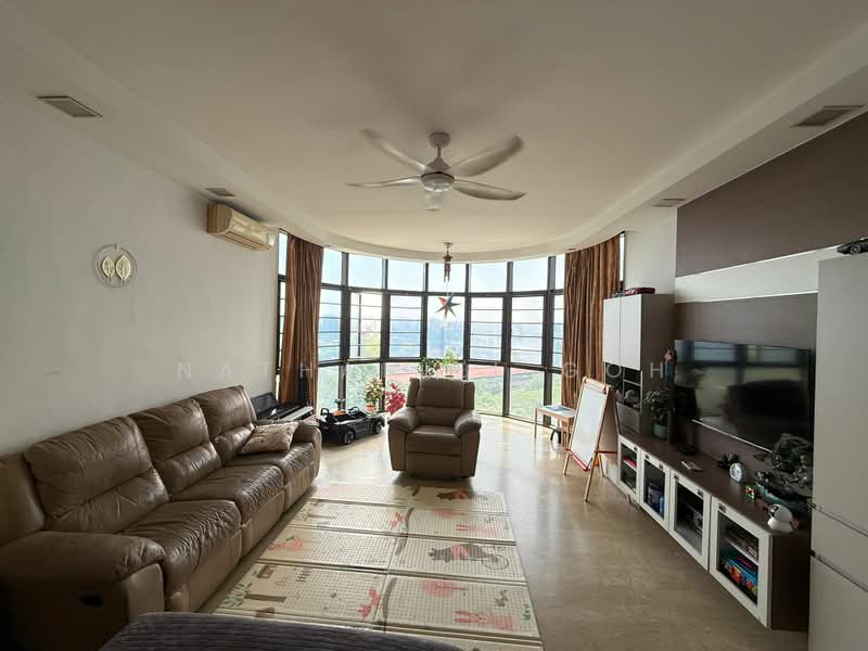 Parc Oasis, 41 Jurong East Avenue 1, 3 Bedrooms, 1,227 sqft, Condominium For Sale, by Nathaniel Goh, 500222009 - Living Room - PropertyGuru.com.sg