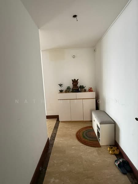 Parc Oasis, 41 Jurong East Avenue 1, 3 Bedrooms, 1,227 sqft, Condominium For Sale, by Nathaniel Goh, 500222009 - Entrance - PropertyGuru.com.sg