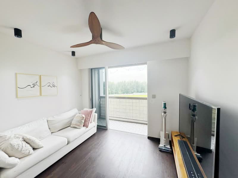 228A Punggol Field, 228A Punggol Field, 3 Bedrooms, 1,033 sqft, HDB Flat For Sale, by Lewis Ho, 500222011 - Living Room - PropertyGuru.com.sg