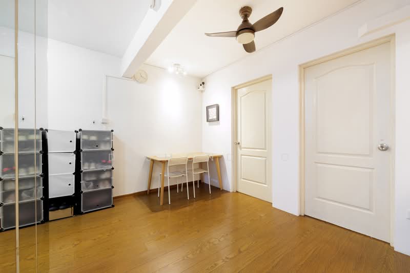 304 Orchard Road photo 3