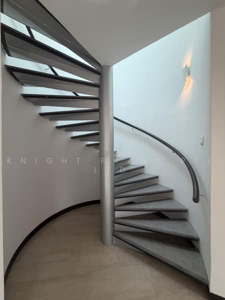 Cavenagh Fortuna, 91 Cavenagh Road, 2 Bedrooms, 1,119 sqft, Condominium For Rent, by Evelyn Chen, 500222019 - spiral staircase - PropertyGuru.com.sg