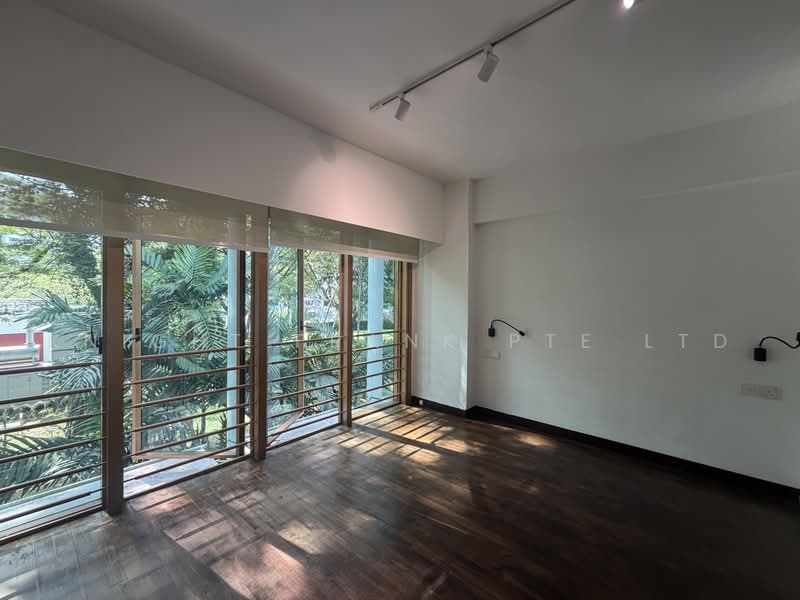 Cavenagh Fortuna, 91 Cavenagh Road, 2 Bedrooms, 1,119 sqft, Condominium For Rent, by Evelyn Chen, 500222019 - Junior Masterbedroom - PropertyGuru.com.sg