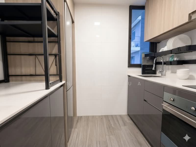 Botanique at Bartley, 235 Upper Paya Lebar Road, 2 Bedrooms, 721 sqft, Condominium For Sale, by Dennis Chua, 500222023 - Kitchen with Windows - PropertyGuru.com.sg
