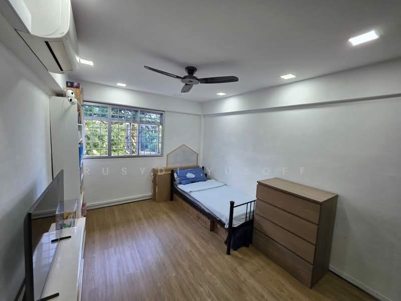 121 Paya Lebar Way, 121 Paya Lebar Way, 3 Bedrooms, 980 sqft, HDB Flat For Sale, by Rusydi Yusoff, 500222029 - Bedroom - PropertyGuru.com.sg
