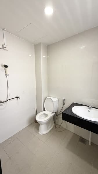 502 Changi Road, , 1 Bedroom, 280 sqft, Shophouse For Rent, by Alize Ng, 500222048 - Bathroom - PropertyGuru.com.sg