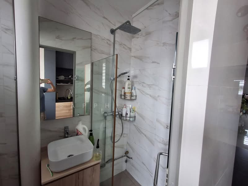 206 Choa Chu Kang Central, 206 Choa Chu Kang Central, Room Rental, 130 sqft, HDB Flat For Rent, by Sapphire Lee, 500222050 - Bathroom - PropertyGuru.com.sg