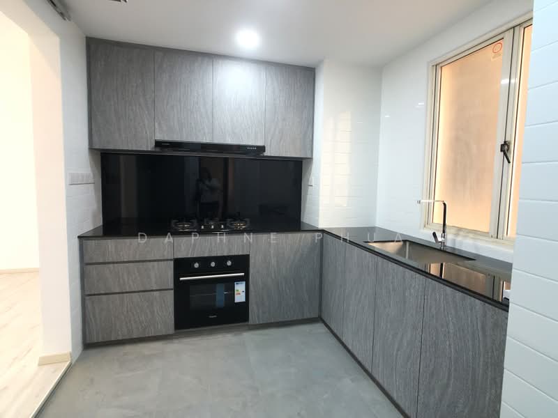 Seletar Springs Condominium, 100 Gerald Drive, 2 Bedrooms, 1,227 sqft, Condominium For Sale, by Daphne Phua, 500222054 - Kitchen - PropertyGuru.com.sg
