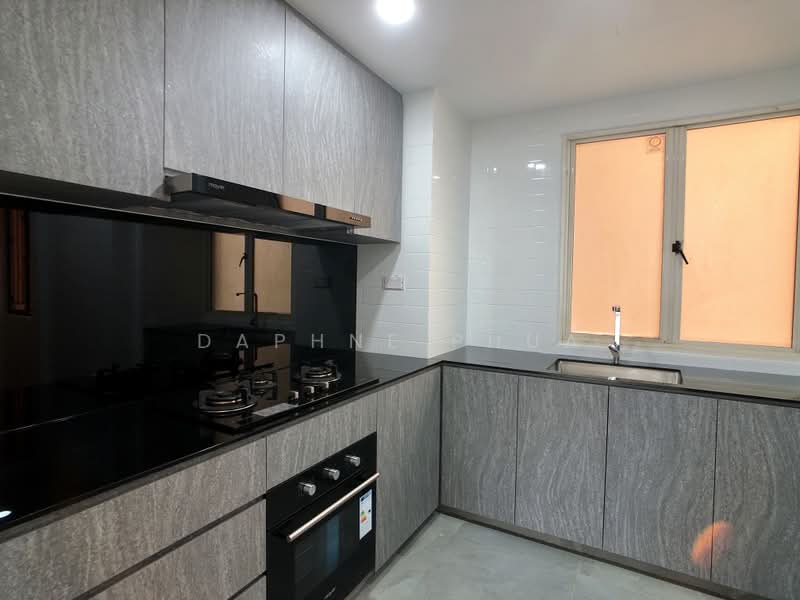 Seletar Springs Condominium, 100 Gerald Drive, 2 Bedrooms, 1,227 sqft, Condominium For Sale, by Daphne Phua, 500222054 - Kitchen - PropertyGuru.com.sg