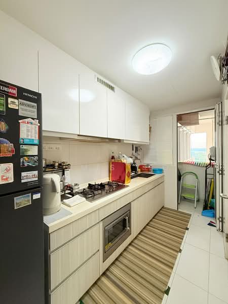 1 Canberra, 9 Canberra Drive, 3 Bedrooms, 1,023 sqft, Executive Condominium For Sale, by James Yeo, 500222058 - Kitchen - PropertyGuru.com.sg