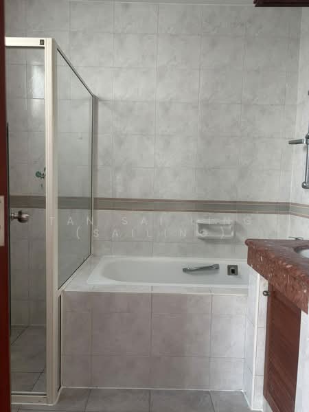 Northvale, 61 Choa Chu Kang Loop, 3 Bedrooms, 1,292 sqft, Condominium For Sale, by Tan Sai Ling (SAILING), 500222059 - Bathroom - PropertyGuru.com.sg