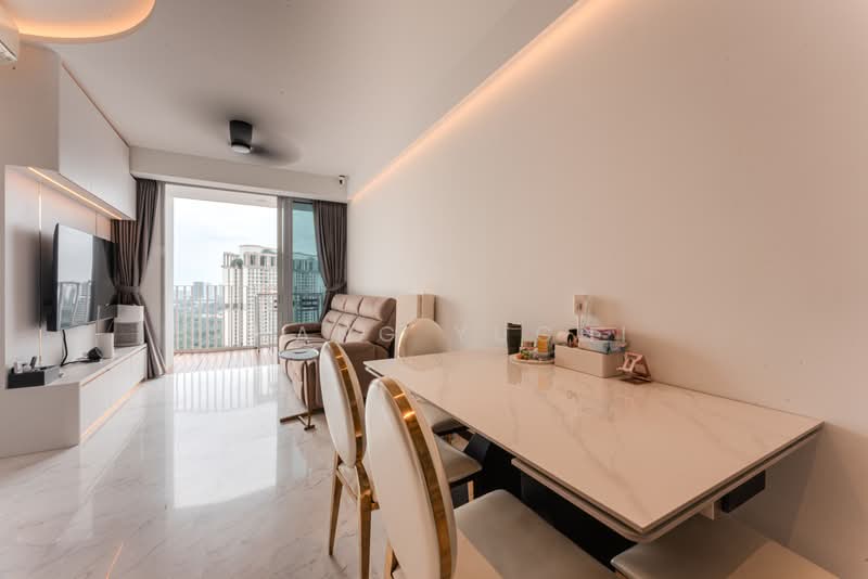 Queens Peak, 1 Dundee Road, 3 Bedrooms, 1,001 sqft, Condominium For Rent, by Zhang Yuchi, 500222061 - Living Room - PropertyGuru.com.sg