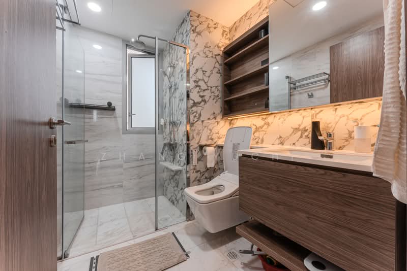 Queens Peak, 1 Dundee Road, 3 Bedrooms, 1,001 sqft, Condominium For Rent, by Zhang Yuchi, 500222061 - Bathroom - PropertyGuru.com.sg
