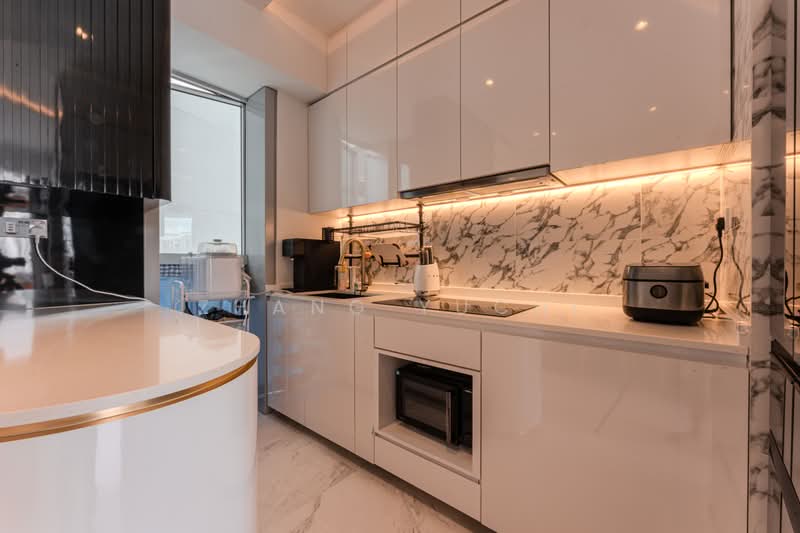 Queens Peak, 1 Dundee Road, 3 Bedrooms, 1,001 sqft, Condominium For Rent, by Zhang Yuchi, 500222061 - Kitchen - PropertyGuru.com.sg